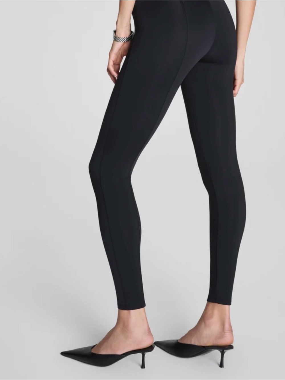 SPANXshape® Scuba Legging | Classic Black - NEW WITH TAGS
